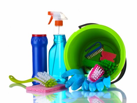 Oven cleaning technician working with recycling-focused sustainability practices in Sutton