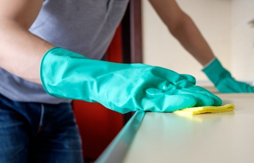 Deep cleaning support for a Sutton flat or family home